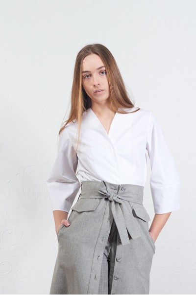 Блуза біла з конус манжетами (БЛ 44)